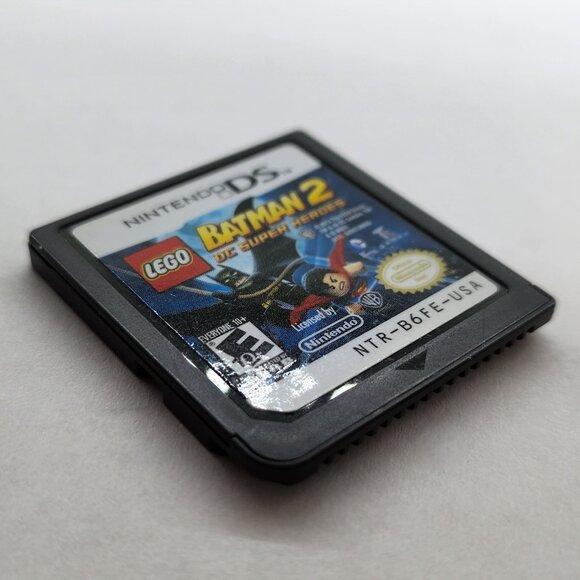 Lego Batman 2 DC Super Heroes for Nintendo DS-Refurbished - Picture 3 of 4